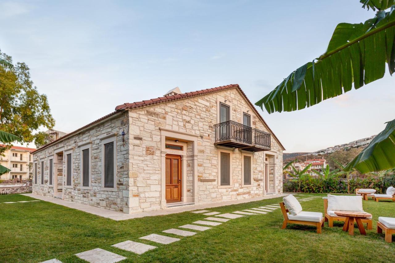 Navalia Hotel Foça Exterior foto